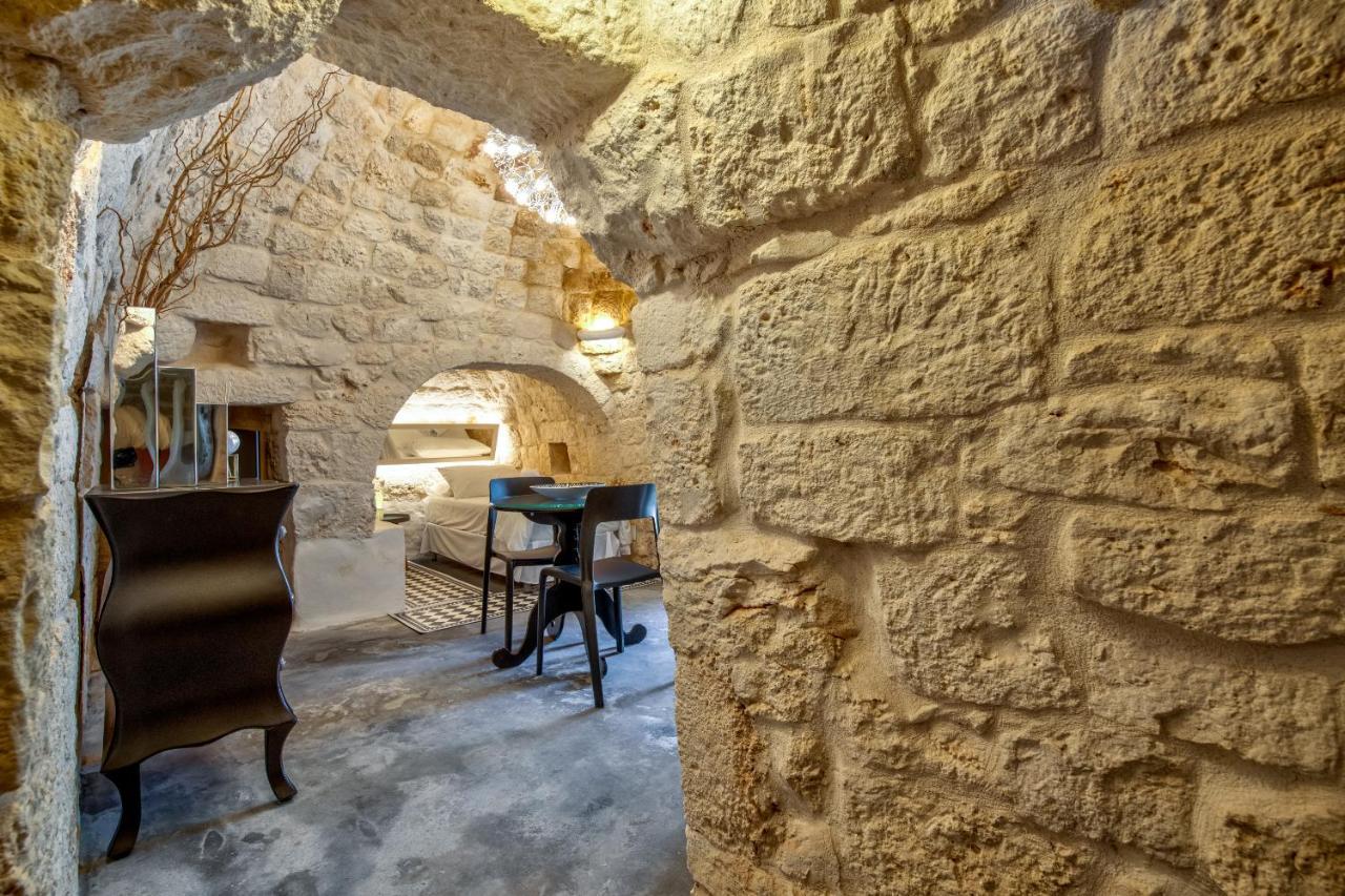 B&B Trulli Moonlight Da Grace 오스투니 외부 사진