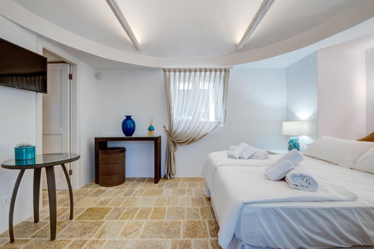 B&B Trulli Moonlight Da Grace 오스투니 외부 사진